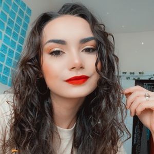 Meet your Posher, Gabrielle